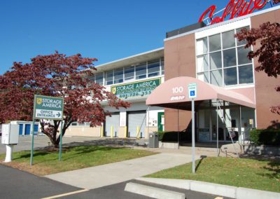 Lincoln - Front Entrance