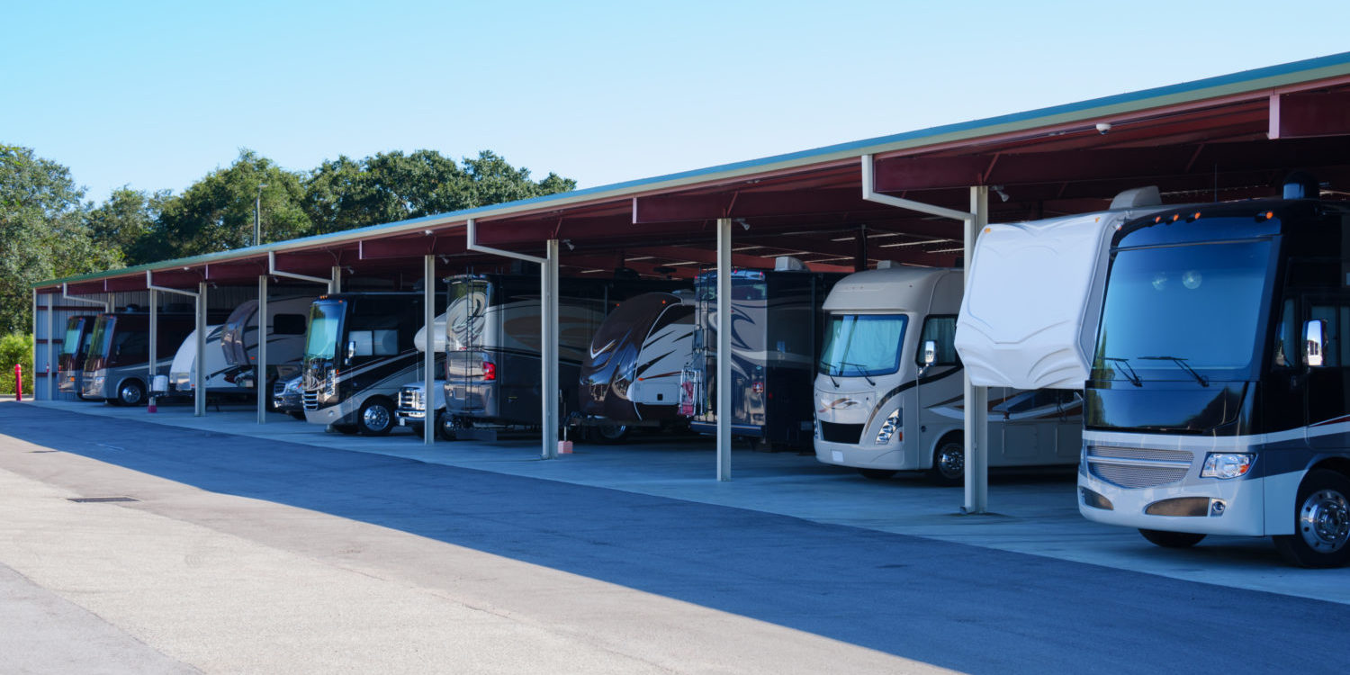 shutterstock_524045050-RVs Vehicle and RV Storage
