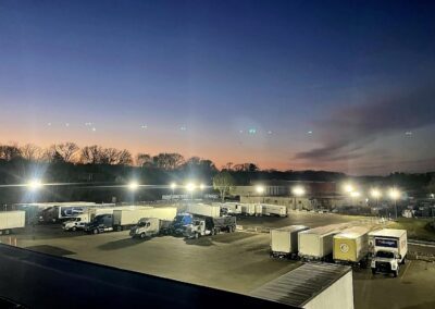 lincoln truck parking with lights